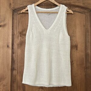 {LOFT} V-Neck Sleeveless Sweater